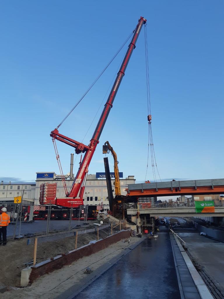 projectESGL's tweet photo. Verwijderen busbrug Paterswoldseweg Groningen 💪 @ProRail  #esgl #BAM_NL #Provgroningen #SNN #spoorwerk https://t.co/5kM9UR6QXA