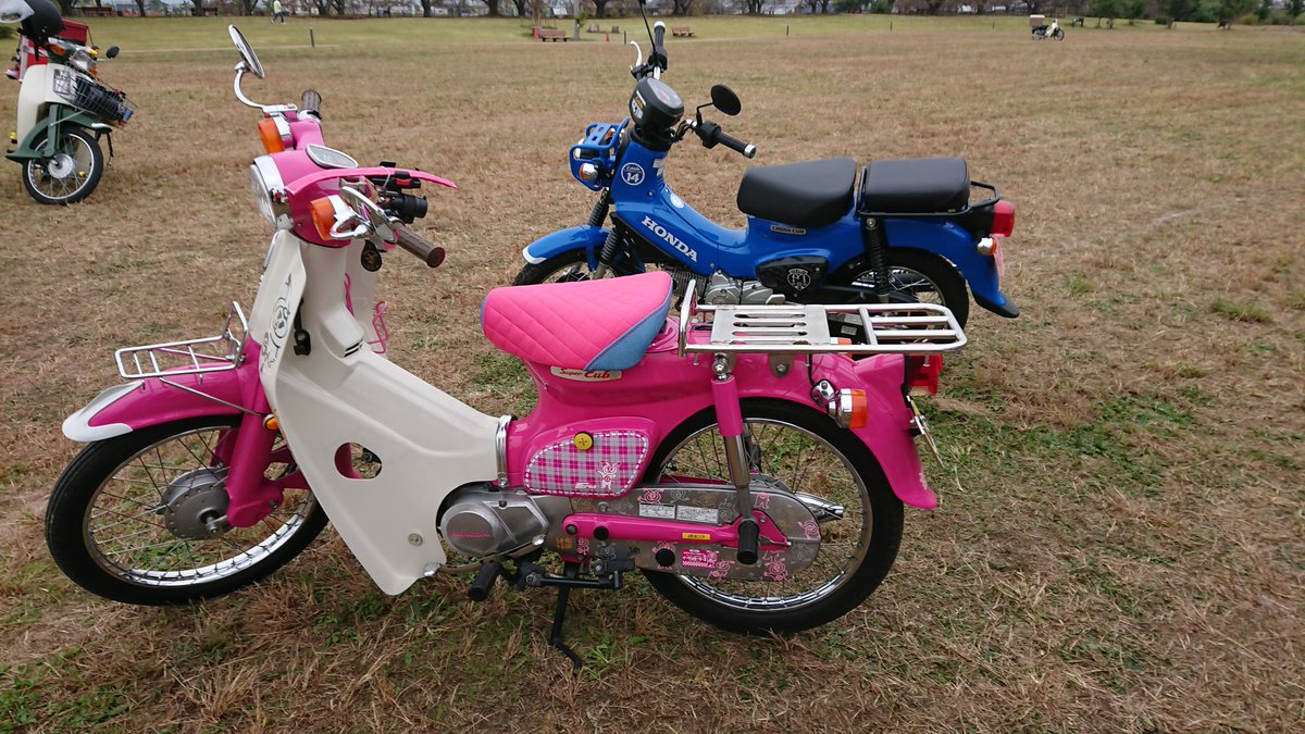 赤い彗星 Twitter પર イーグルモータースの車輌 14インチ化されたクロスカブ 足付きが飛躍的に楽で良い感じ 色も良い しかし ノーマルに見えて細かい所の芸当がぱねぇ Ffガーニッシュは豆助さんの仕業やなw ええなぁ スーパーカブ カブラ クロスカブ 14 赤い彗星 Twitter પર イーグルモータースの車輌 14インチ化されたクロスカブ 足付きが飛躍的に楽で良い感じ 色も良い しかし ノーマルに見えて細かい所の芸当がぱねぇ Ffガーニッシュは豆助さんの仕業やなw ええなぁ スーパーカブ カブラ クロスカブ 14
