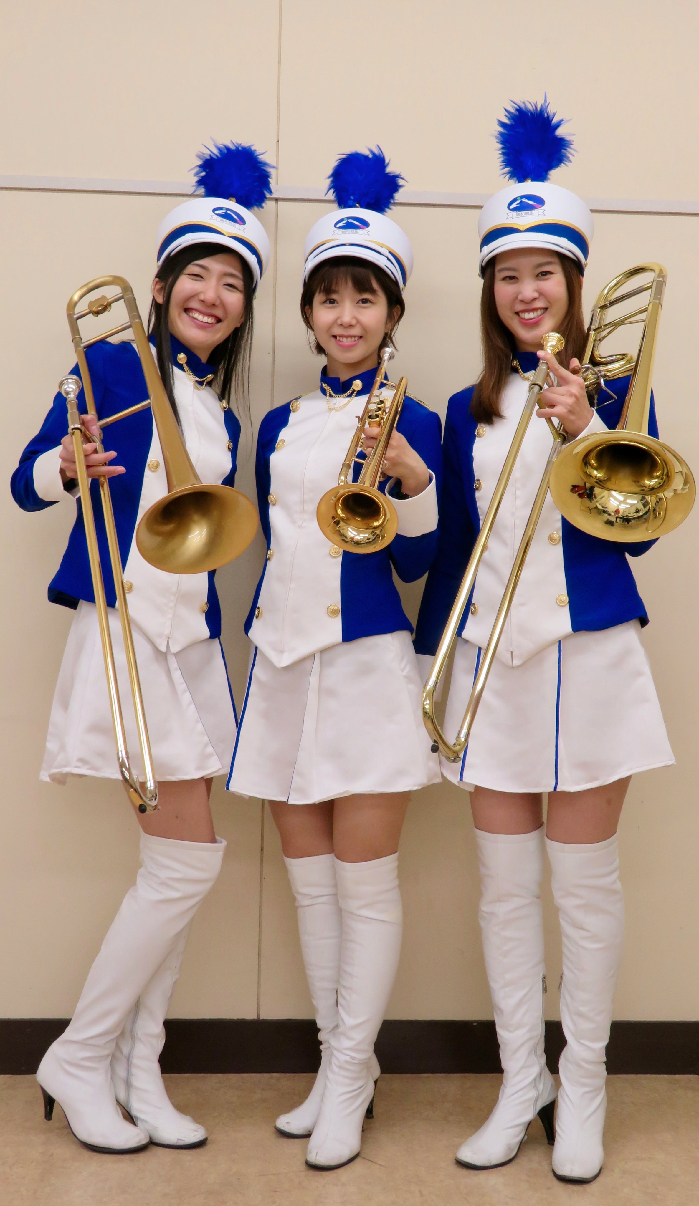 ゆたんぽ 仮 浦和競馬場に東京トゥインクルファンファーレ隊来るんだ りっちゃんをテレビモニターで観たいから やっぱり盛岡競馬場に行こう 浦和競馬 吉田梨紗 Twitter