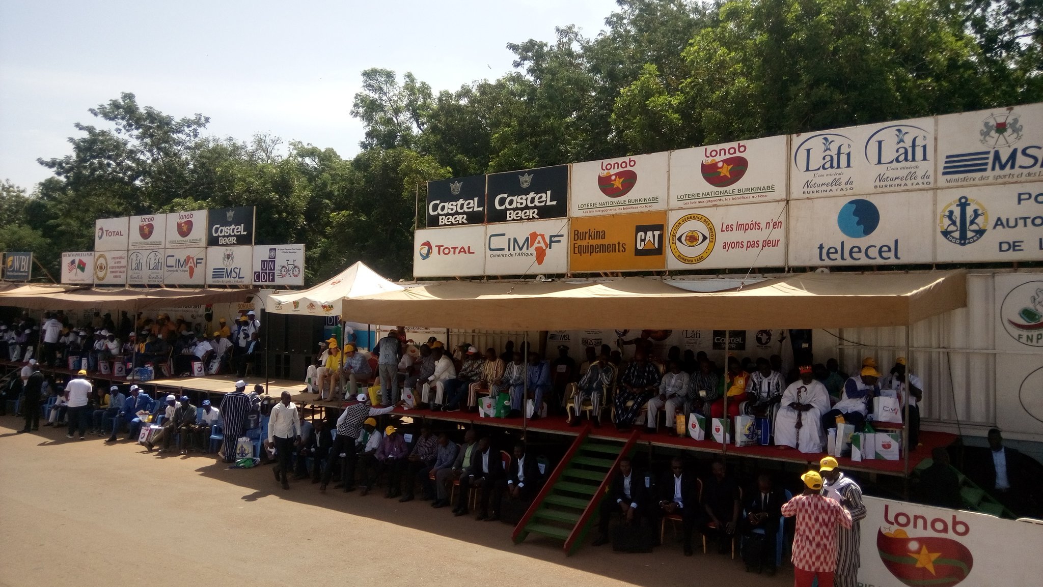 EIcQkg0WwAEij1v?format=jpg&name=4096x4096