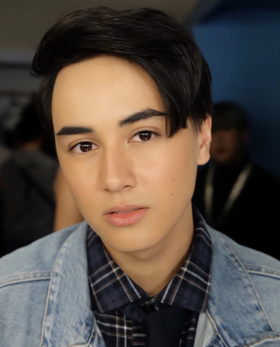 MayChuma's tweet photo. D O D O N G ❤️❤️❤️

Special Thanks 😊 
Gromming by @aimeegrey 
Hair by @jaymarlahaylahay
Styled by ➡️ #teamrainxem | @RainierDagala | EmMillan 

@Barber_Edward_ 
@maymayentrata07 

#MayWard #MaymayEntrata #EdwardBarber #MayWardASAPMostRequested https://t.co/du6BtMQqrE