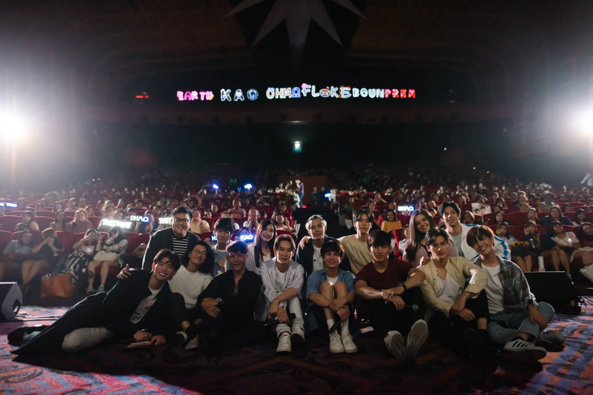 numberx9th's tweet photo. ภาพแรก ขอบคุณอีกครั้ง เป็นอีกความทรงจำดีๆ ที่สุดอีก1 วัน
ภาพที่สอง ขอบคุณที่เป็นแรงผลักดัน คอยอยู่เป็นเบื้องหลังให้พวกเราเสมอมา
#UWMAseriesIFOUNDU https://t.co/G1vwfyxtMi