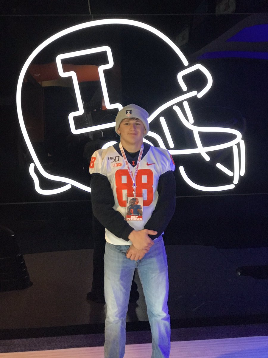 Thanks to <a href="/LovieSmith/">Lovie Smith</a> for a great game day visit.   <a href="/JoeyPetersen12/">Joey Petersen</a> and I had a awesome time.  Thanks again.  Go Illini