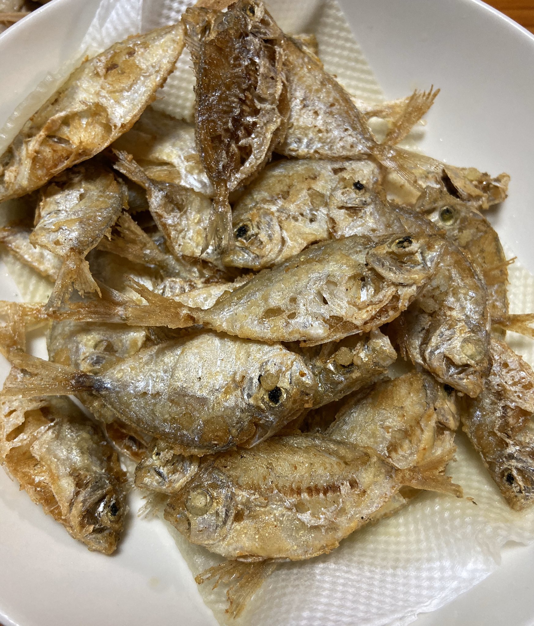 中嶋真希 沖縄で初めてエバの唐揚げを食べた おいしい エバってどんな魚なの と聞いたら ガーラの赤ちゃんだよ だって T Co Vilzudpbwb Twitter