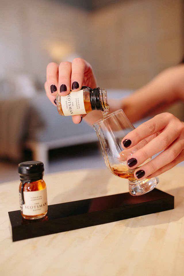 StayAtScotsman's tweet photo. Although our hotel is steeped in history and known for its classical luxe feel, we reflect the dynamic and forward-thinking city in which we operate, so you can expect an extensive list of offbeat signature amenities, such as our wee nip of Whisky on arrival to perk you up! https://t.co/WaLhSz1ePC