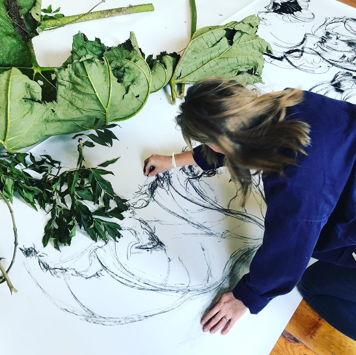 Coombestudios's tweet image. Drawing all weekend with the #monochromemaster @SteenLD lessons for drawing = lessons for life #everydaycreativity #growingcreativity @robintransition @rosiesanders