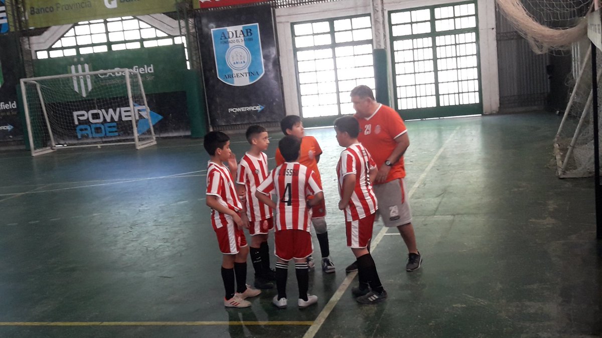 #Futsal #OctavaDivisión 

¡¡ FINAL DEL PARTIDO !! 

Banfield 2 Barracas Central 2 (Bautista Zabala - Kevin Martínez) 

#Inferiores 
#VamosLosGuapitos 
#VamosBarracasCentral