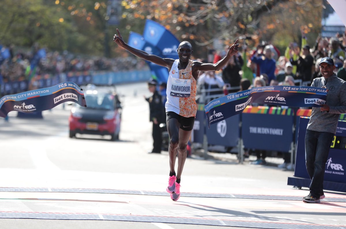 CKirubi's tweet photo. Congratulations are in order GEOFFREY KAMWOROR! You have reclaimed the New York Marathon title after clocking 2:08:13. 

You have made KENYA proud. 🇰🇪 

#AskKirubi #NYCMarathon 

📸:  NYC Marathon https://t.co/gST9fKzCDS