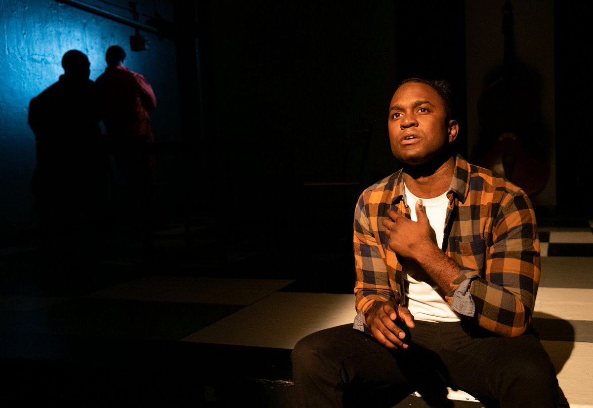 UrbanStages's tweet photo. BARS AND MEASURES is at 3pm today! Join us if you want to know what he is thinking about...🤫 It’s going to be a great show. ☺️ Tickets at https://t.co/5HAUafAMve Use code MEASURES for $10 off.

Photo: Russ Rowland

#barsandmeasures #theater #photography #thespian #lightingdesign https://t.co/BKjuvNOYYp