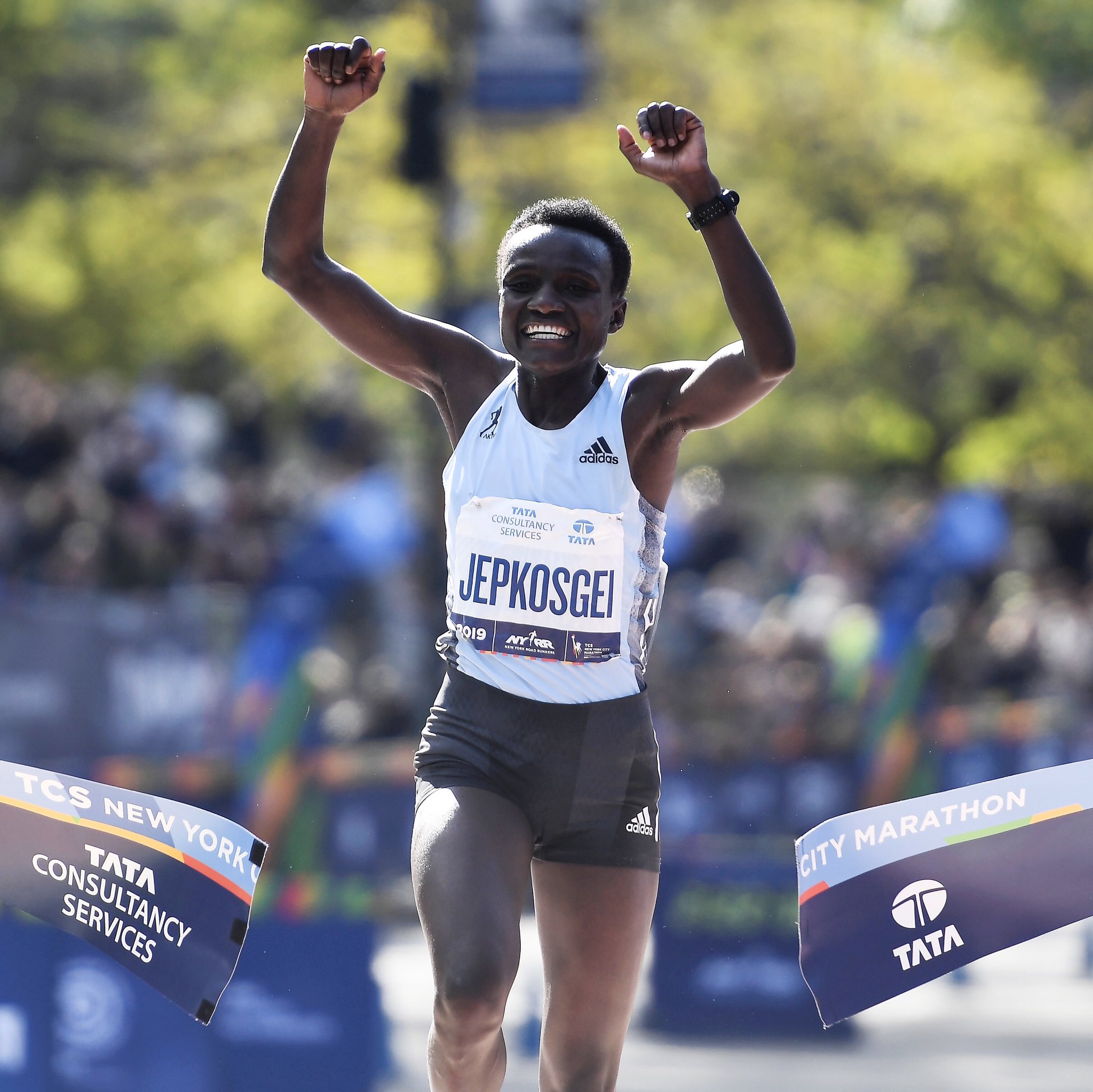 genvinde Borger Dinkarville adidas on Twitter: "Imagination can take you from half marathon champion to  running your first marathon ever. And winning it. Congratulations Joyciline  Jepkosgei on a fearless 26.2. #HereToCreate https://t.co/wRUF0qmRbx" /  Twitter