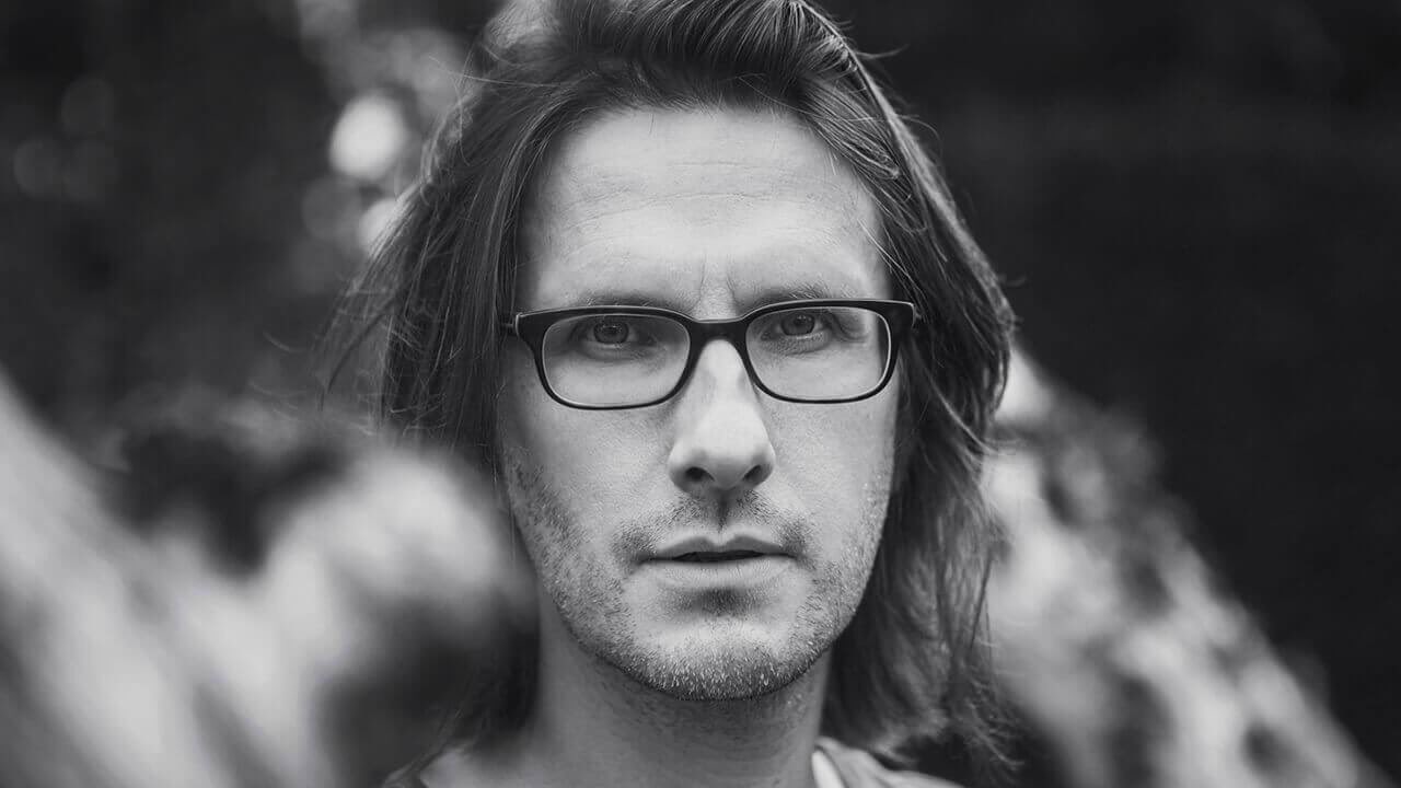Happy Birthday to Steven Wilson! One of the most influential and creative artists in prog music. Hail master !!! 