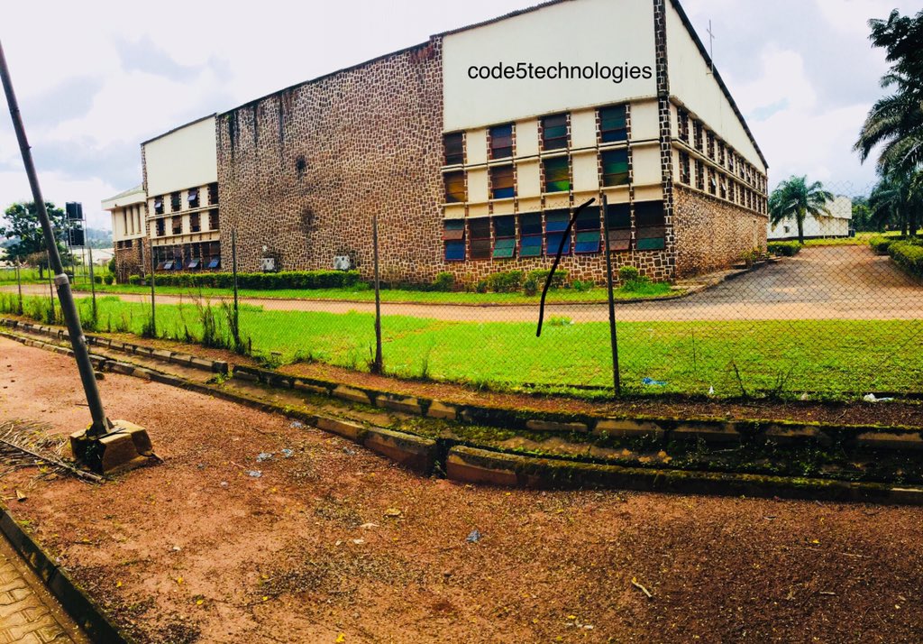 UNNinPictures's tweet photo. Christ Church ⛪️ UNN..... happy Sunday y’all.@LionFM_UNN @Unn_Nigeria @library_unn @libraryunn @ExploreUNEC @unn_tweets https://t.co/MHyl1VVW1l
