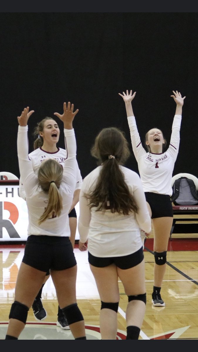 Mike_royer75's tweet photo. AYYYY ITS CONFERENCE TOURNEY TIME #LETSGOROSE @RHITvolleyball @rhitsports https://t.co/LZ7772cWE4