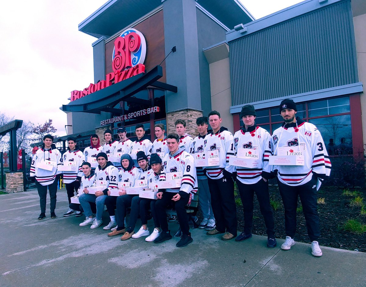 SpiritJrA's tweet photo. Team meal @StouffvilleBP -- @bostonpizza Stouffville -- before distributing poppies on behalf of the @StouffLegion459 @RoyalCdnLegion in our community 
#RemembranceDay 
@OJHLOfficial https://t.co/HRj7FBKIro