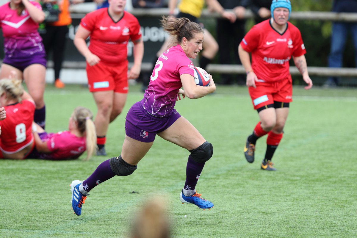 LightningRugby's tweet image. 🤩 @EmilyScarratt @WorldRugby Women's 15s Player of the Year! 🤩

What a woman! 

#LightningStrikes #WorldRugbyAwards