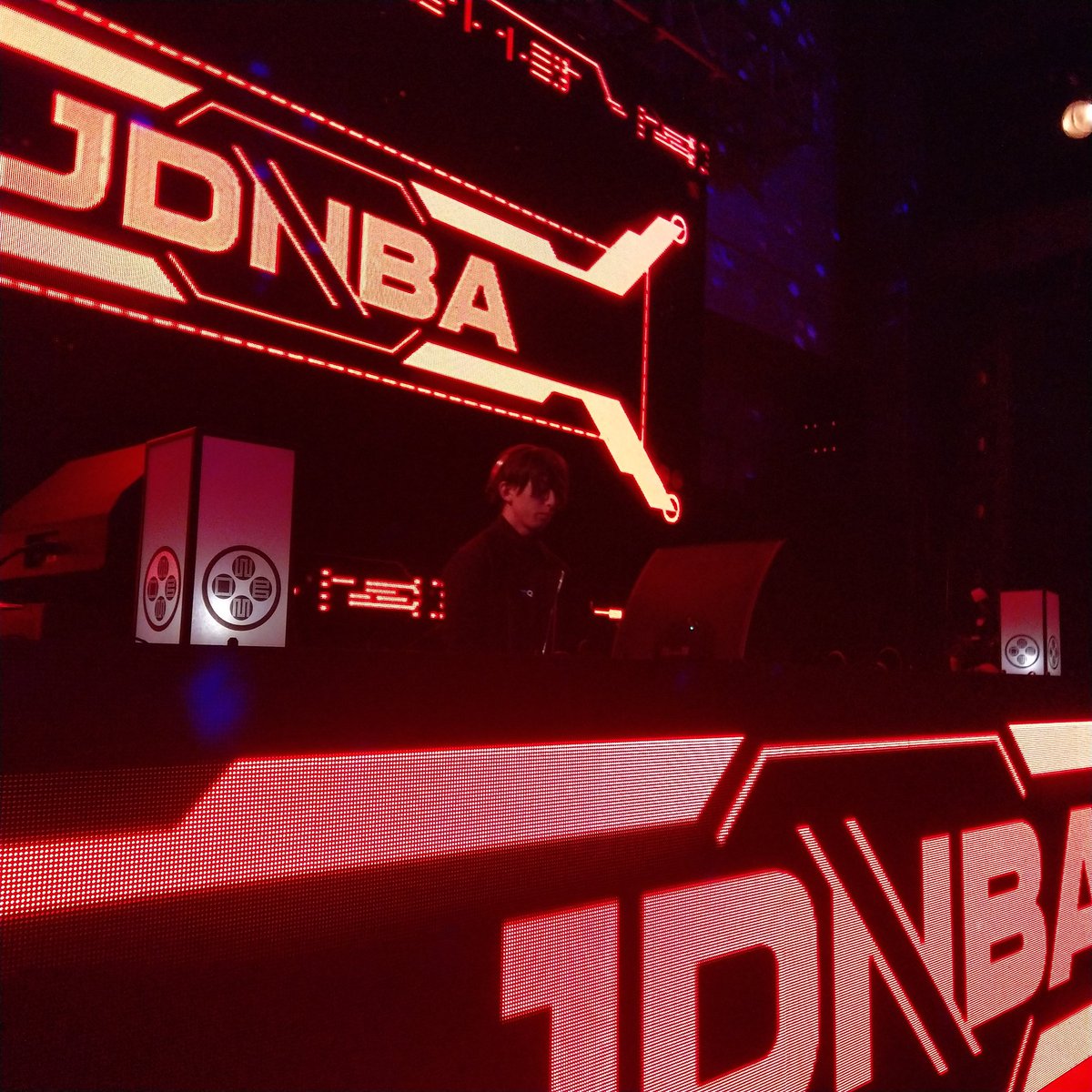 茶の字 tweet media