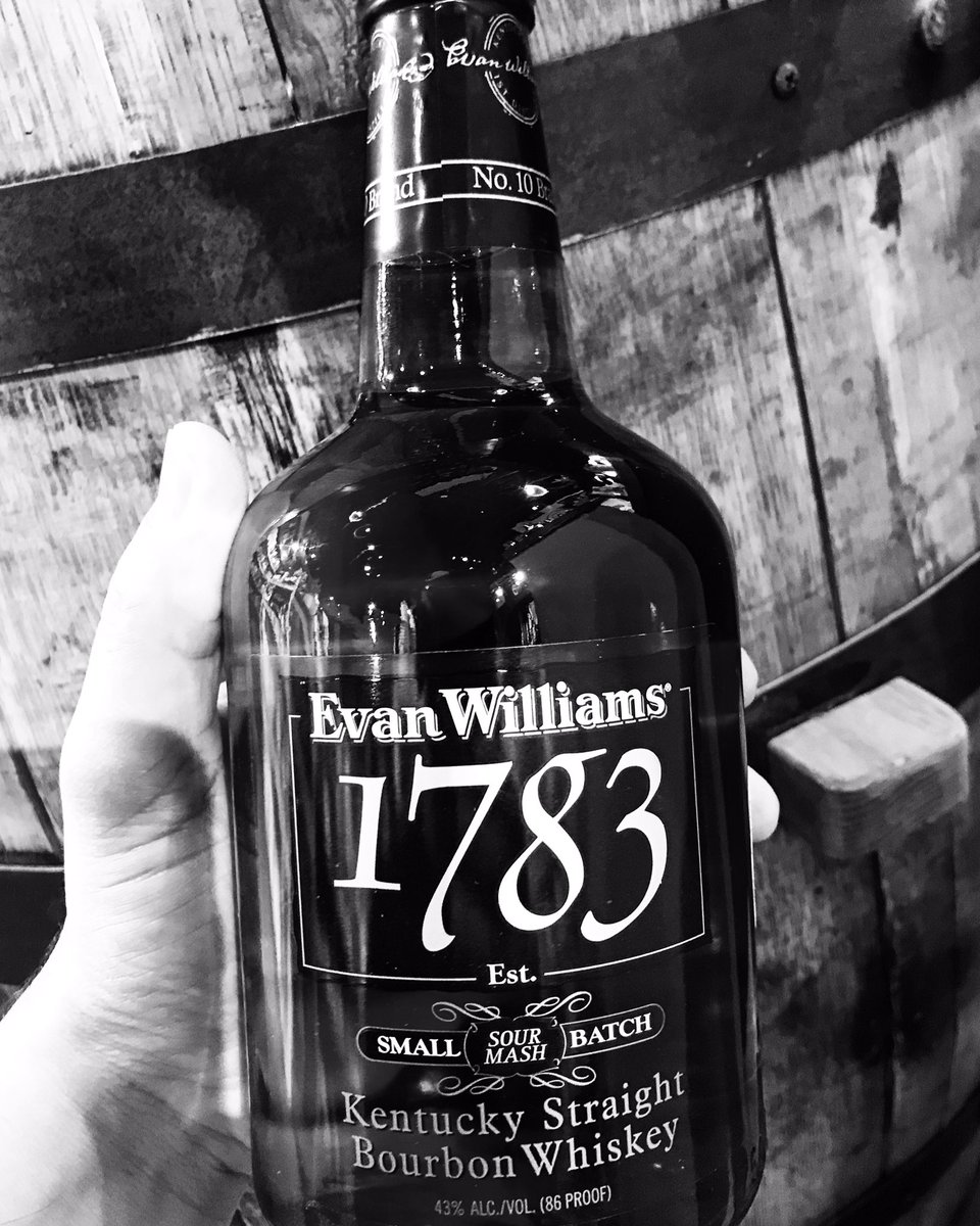 LPSpirits's tweet photo. #EVANWILLIAMS1783 #KentuckyStraightBourbonWhiskey
Rich and smooth #Bourbon with aromas and flavours of #oak, dried dark fruit, vanilla, and #sweetcorn.
#ShopLocal #ShopIndependent #ShopStAlbert https://t.co/LPSIV2XwBo
