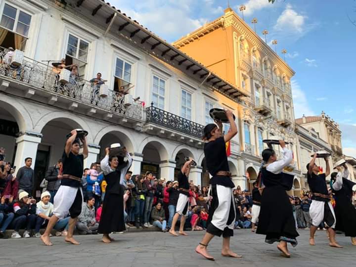PatiContrerasL's tweet photo. Santa Ana de los ríos de Cuenca, cuidad llena de historia, tradición y gente amable, Que viva Cuenca, en sus 199 años de Independencia!! #CuencaMejorQueNunca #CuencaEncanta
#CuencaCiudadParaVivirla https://t.co/2ANfKp2a6h