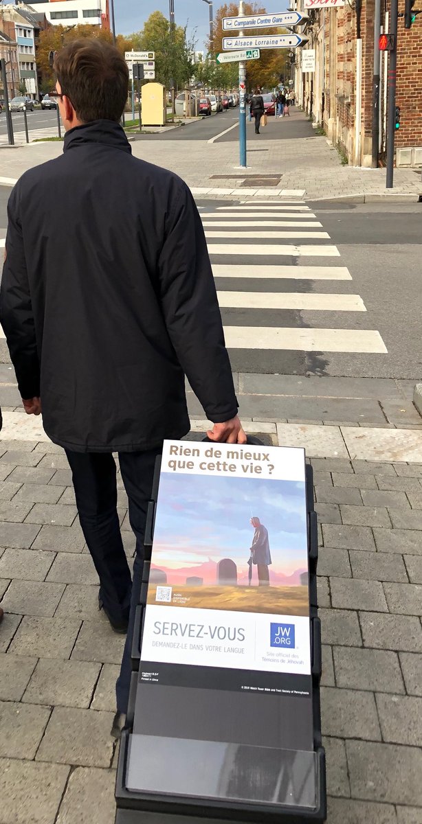 Tony Poulain On Twitter Ok Mais Faut Reconnaitre Que Cote Attentats Les Temoins De Jehovah Sont Assez Discrets