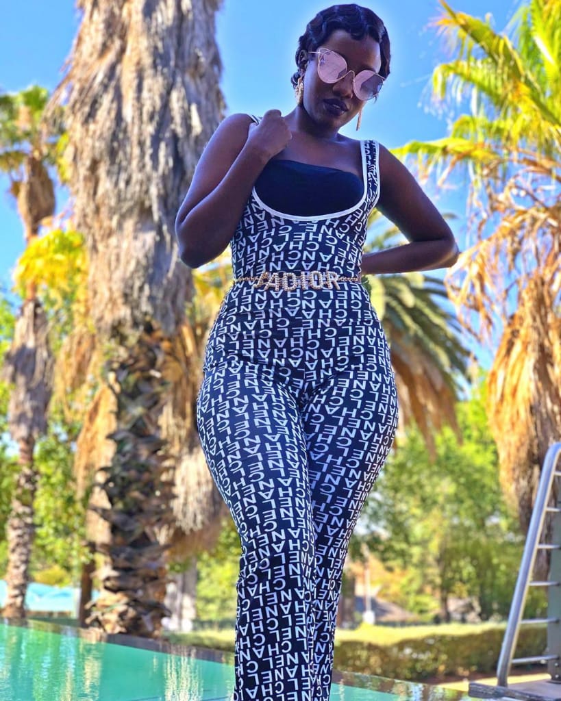 Hustle_Queen01's tweet photo. Good thing happen to those who wait, but the best things happen to those who fight for them.
#TheOneNdOnly @Lydiahjazmine #AkaabaTrending 🌹Link in Bio. https://t.co/IW4Z8nDGHW