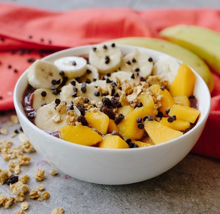 la_cafeteriard's tweet photo. •BANANAMANGO BOWL• 🤩 es parte de las delicias de nuestro menú HEALTHY BOWLS, ven a probarlo 🤤 ~~~
#newmenu #bowls #menubowls #delicious #yummy #sweet #new #lacafeteria #bysquare1 #santiago #cibao #republicadomincana #clubbodyshopsantiago https://t.co/dmZUTP7sJ5