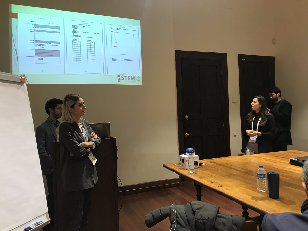 duygukawas's tweet image. #EGK19 da #LabStar ile veri toplayarak sınıfımızı laboratuvara dönüştürdük 🤓 #sınıftangelecege