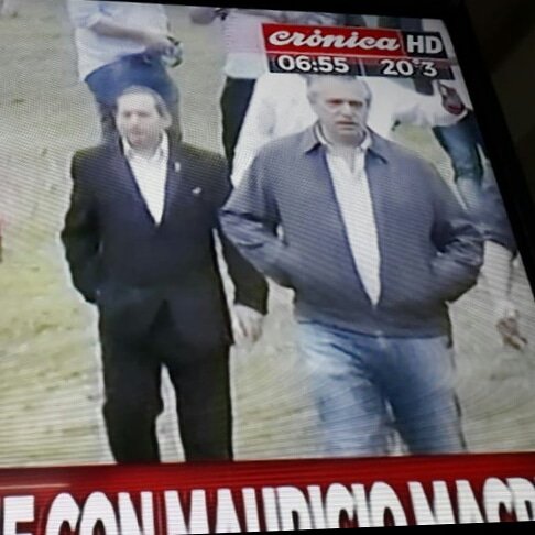 DAMORECLAUDIO's tweet photo. junto a @alferdez✌#escontodos🇦🇷
El #Presidente de la Unidad de los #Argentinos    "Viva Perón" 
#argentinadepié https://t.co/dZTaOmHZim