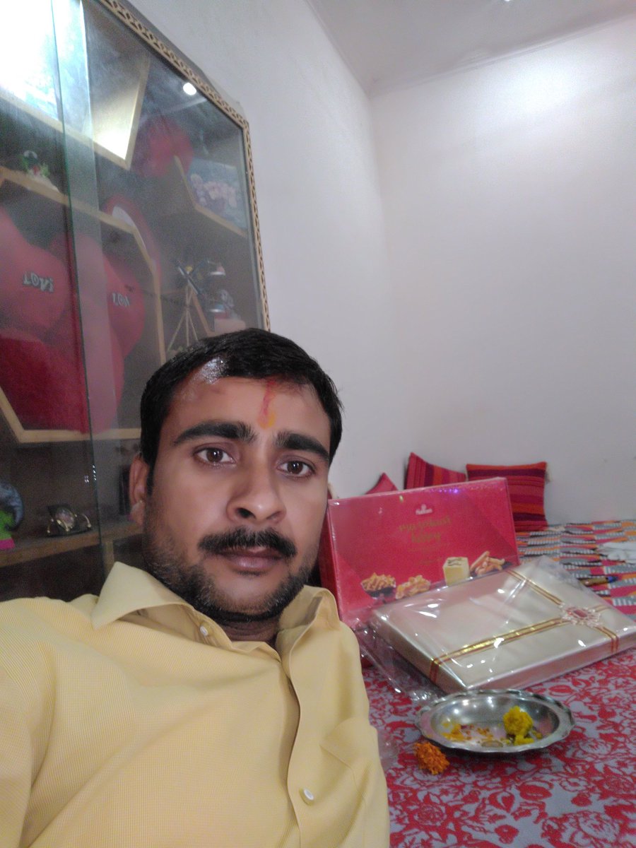 GauravP26479152's tweet photo. @_CleanMate Neat and Clean home
#Diwali #CleanMate #ContestAlert #SafalSafai #SafaiMubarak
@_CleanMate
Tag
@NikitaBobade3
@porwal_sarika
@AadityaMehrotr4
@mysterioussu
@Shailes80802048 https://t.co/c1B1DSKHTg
