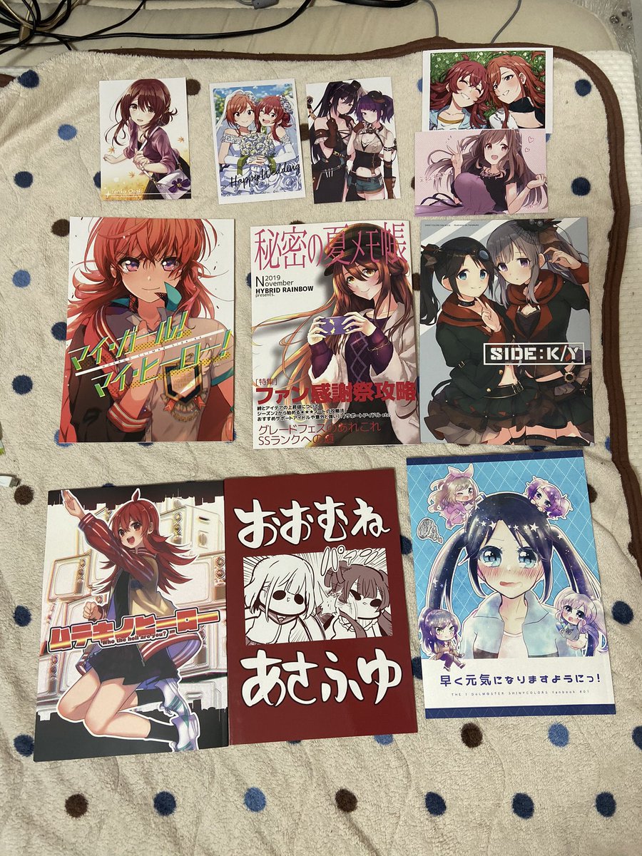 swift283's tweet photo. 今日の戦利品
意外と買ってなかったな？🤔

色紙2枚が本当に嬉しすぎる😂
ちなみに、宗教上の理由によりR-18は買えません🙅‍♀️
#SSF02 https://t.co/9Y8iey4LL2
