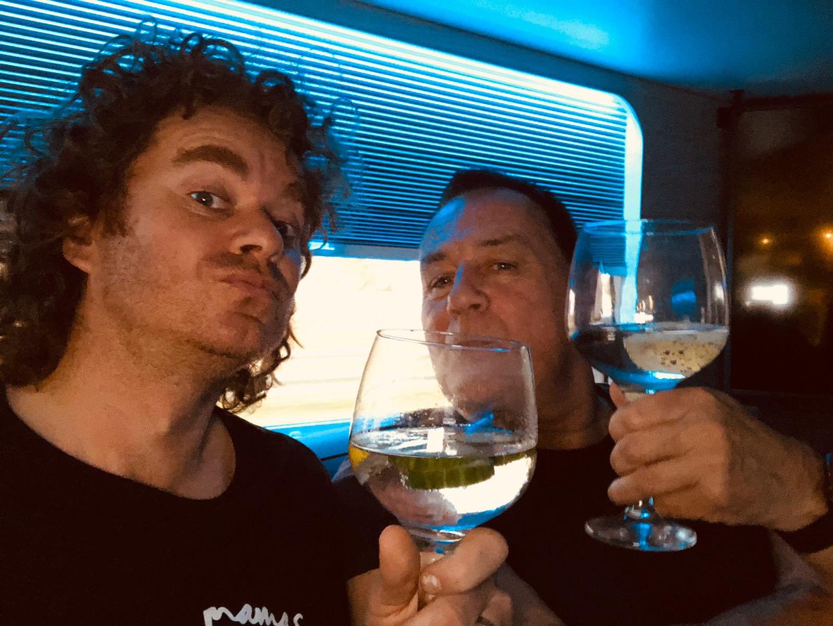 Mickdonners's tweet photo. #tourbus #ginandtonics winding down when on #tour #hartlepoollad #lisastansfield #affection30thtour https://t.co/IRfTn4ioHN