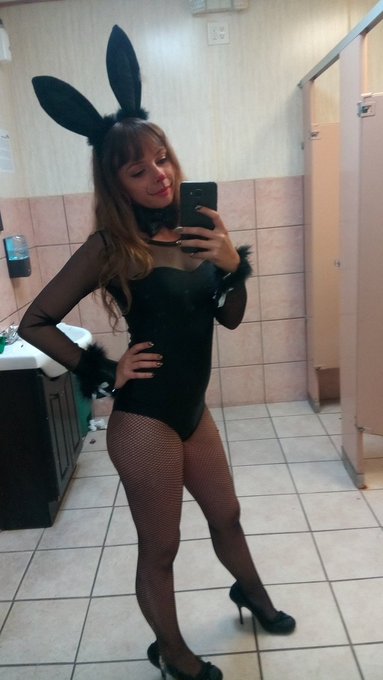 Sorry I haven't tweeted in forever 😥 I am alive, and well! Happy belated Halloween 😈 I've even seen my<a href="/tag/sexy"class="tags"><span>#sexy</span></a><a href="/tag/hot"class="tags"><span>#hot</span></a><a href="/tag/christmas"class="tags"><span>#christmas</span></a><a href="/tag/tease"class="tags"><span>#tease</span></a>