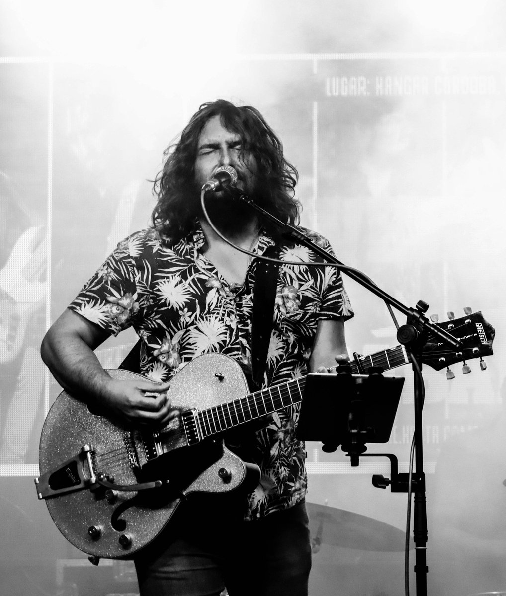 Raquelramirez97's tweet photo. Ayer estuve de concierto y me llevé la cámara. Os dejo algunas de las fotos que hice📷❤ https://t.co/BY2m9nrIIy