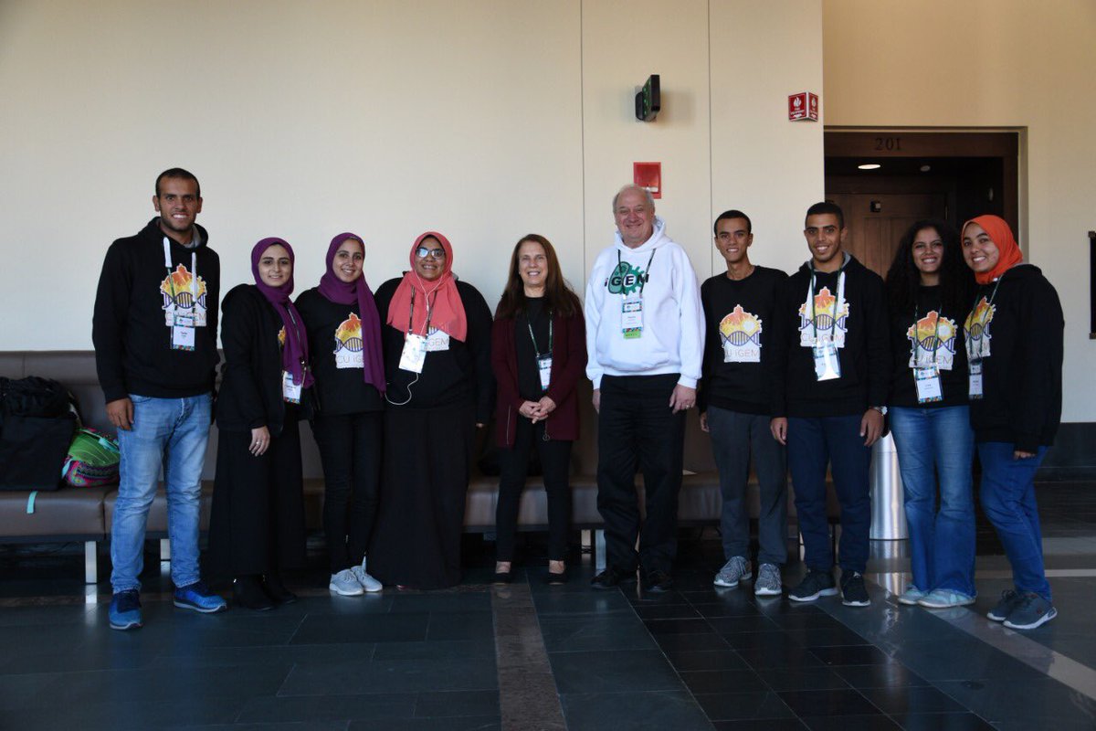 CUiGEM19's tweet photo. Sooo glad to meet Randy Rettberg, the iGEM foundation president. 💚

#igem #synbio #science #biotech #Conferences #giantjamboree #igem2019 https://t.co/Sm4BlSXcnW