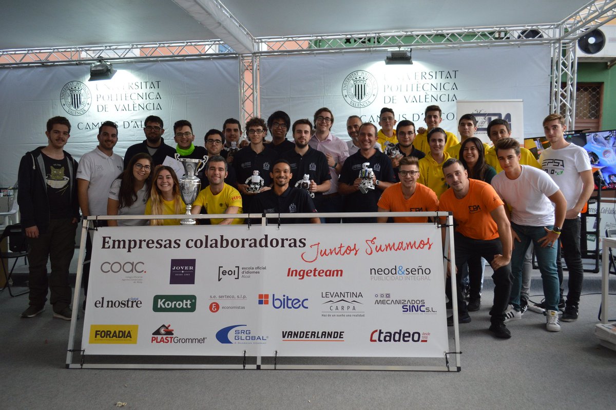 UPVCampusAlcoy's tweet photo. 🎡🎢¿Lo pasáis bien en nuestro stand de la @Fira_Cocentaina ? Es gracias a ellos, nuestros estudiantes. ¡Enhorabuena por vuestro trabajo! 🎡🎢

Muchas gracias, también, a todos nuestros colaboradores en la #FTS2019 https://t.co/HzmTGusRGD