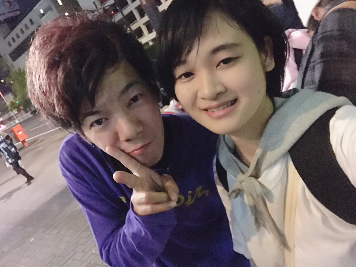 fmb217bknb's tweet photo. #JAMINGL #mic_rine
11月になったので頑張ります☺️✊
今日も楽しかった!ありがとう!
また明日~~✋💥 https://t.co/SRdGcRy36V