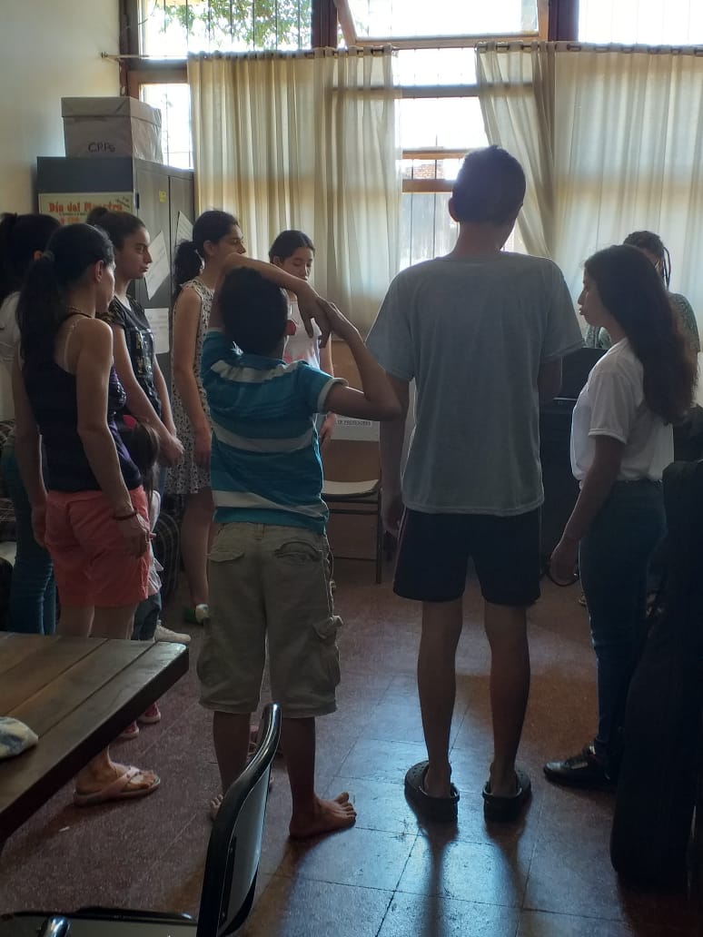 El coro in crescendo de Rosario de la frontera ensayo de sábado. <a href="/UrtubeyJM/">Juan Manuel Urtubey</a> <a href="/aniberruezo/">analia berruezo</a> <a href="/fguillesaavedra/">GUILLERMO SAAVEDRA</a> <a href="/artydance23/">Gilda Rodríguez</a> <a href="/miriamchaile/">Miriam Rosana Chaile</a> <a href="/EscDurand/">ESC RICARDO DURAND♥</a> <a href="/larubita70/">Rubita Bijou</a> <a href="/FanjulGabriel/">Gabriel Fanjul A.</a>