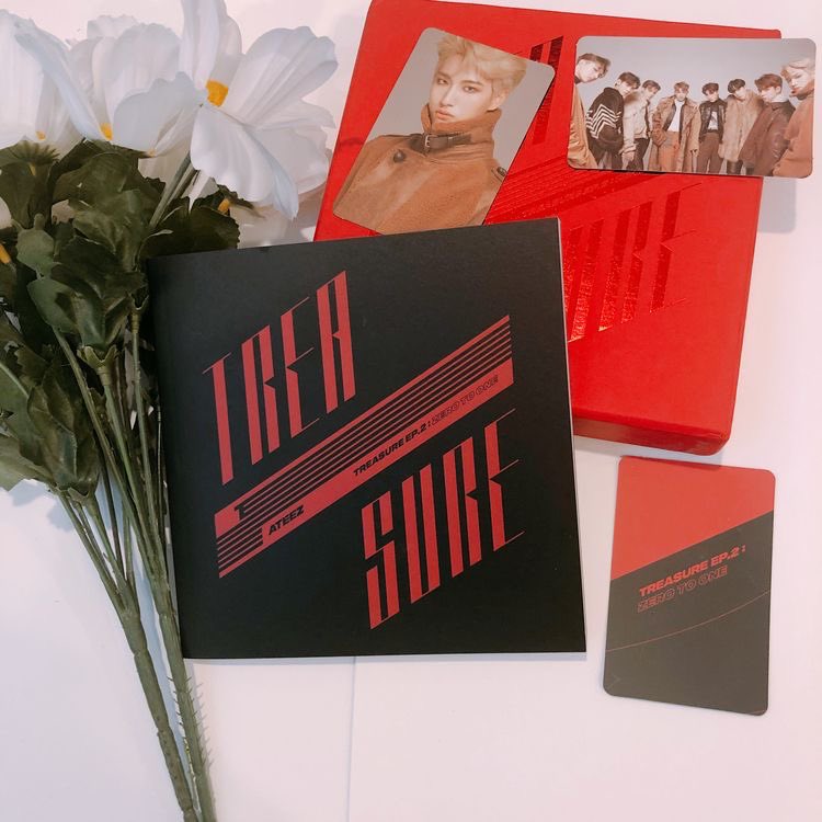 Iintendo's tweet photo. [SKZ &amp; ATINY GIVEAWAY] ♡

- ONE winner will receive any album of their choice

RULES:
- must be following
- must rt
- worldwide
- deadline: nov 14th

just for fun: reply with your fav picture of your bias ! ^___^

good luck fellow staytiny ଘ(੭ˊᵕˋ)੭* ੈ✩‧₊˚

#STRAYKIDS #ATEEZ https://t.co/ev2gBmzgmf