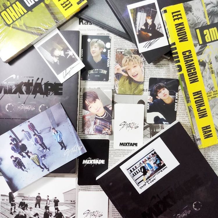 Iintendo's tweet photo. [SKZ &amp; ATINY GIVEAWAY] ♡

- ONE winner will receive any album of their choice

RULES:
- must be following
- must rt
- worldwide
- deadline: nov 14th

just for fun: reply with your fav picture of your bias ! ^___^

good luck fellow staytiny ଘ(੭ˊᵕˋ)੭* ੈ✩‧₊˚

#STRAYKIDS #ATEEZ https://t.co/ev2gBmzgmf