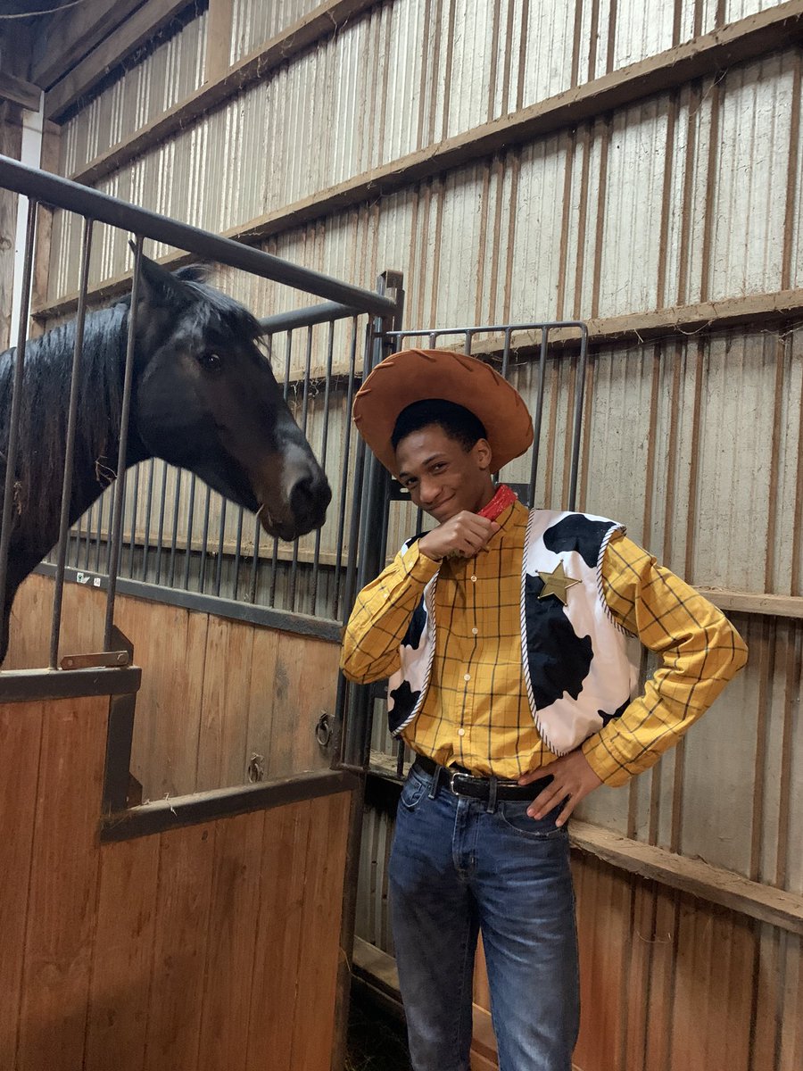 johnnyg_l's tweet photo. @LilNasX plz notice me https://t.co/967CAfleYJ