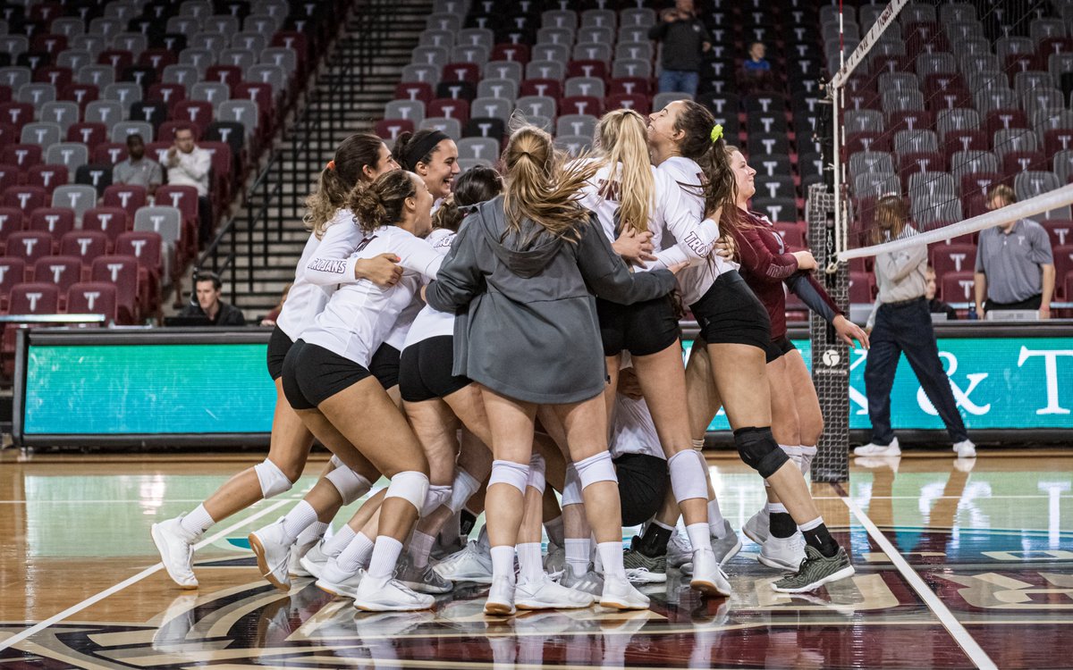 Feeling 💯

#BuildTheEmpire | #OneTROY ⚔️🏐