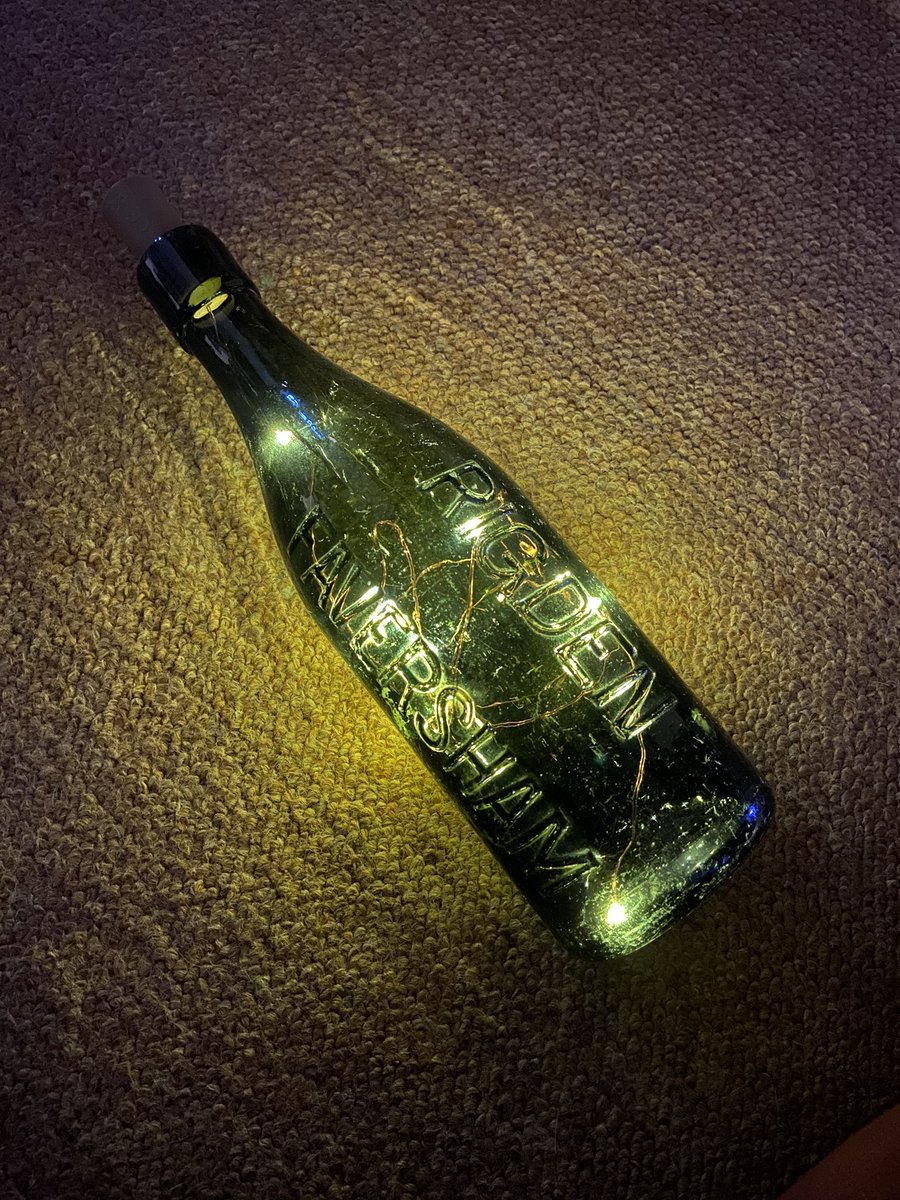 LittleJohn_RC's tweet photo. Great idea for your home if you have some Embossed Bottles. Christmas bottle lights from ยฃ1 Land ๐ #PoundLand #BottleLights #BottleDiggingUK #EmbossedBottles https://t.co/ufKdCVUWbT