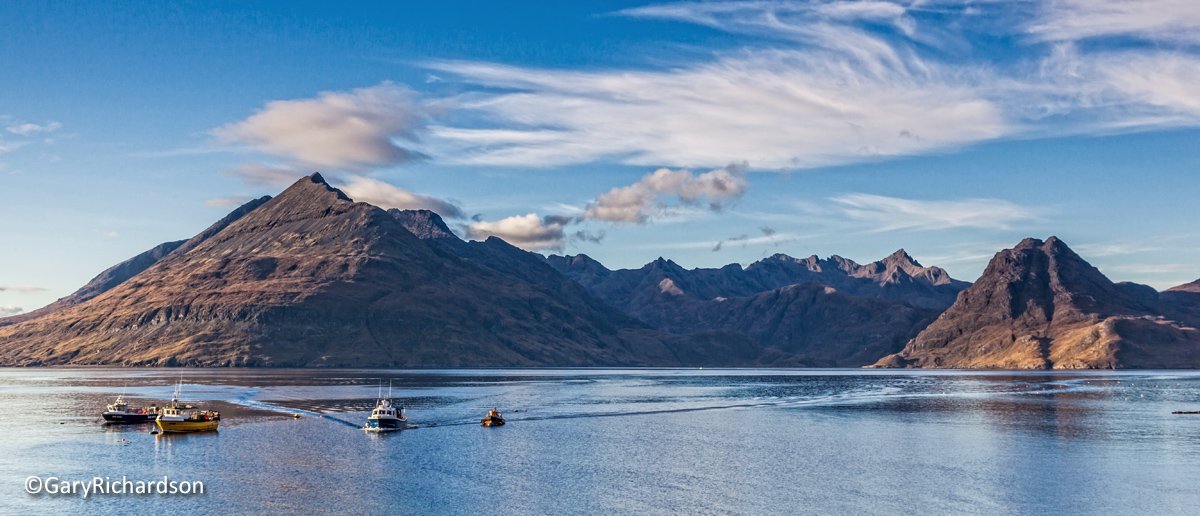 mountainsandsky's tweet image. The Black Cuillin from Elgol #SundayMotivation #isleofskye 
@townsendoutdoor @keswickbootco @VisitScotland @ScotlandInto @IsleofSkyeBrew @steamingboots @alanhinkes @SIGGUK @geew67 @BlondesTwo @WalksBritain @andykylesrfc @EdChicken2 @JUDITHM58257161 @PhotographyWx