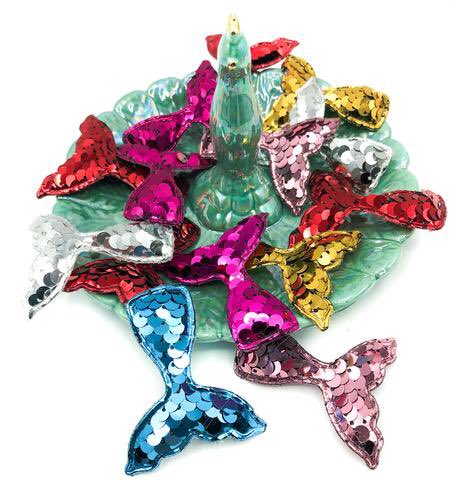 kiki_squirrel's tweet photo. Sequin Mermaid Tail Patch Bundle 

You will receive one bundle of all 14 sequin mermaid tail patches as shown. The tails are 52mm tall and have soft fabric backing. They will need to be sewn or glued on.

https://t.co/GQUVxr3icm

#sparkly #mermaid #bundle #craft https://t.co/BrjfAwiacG