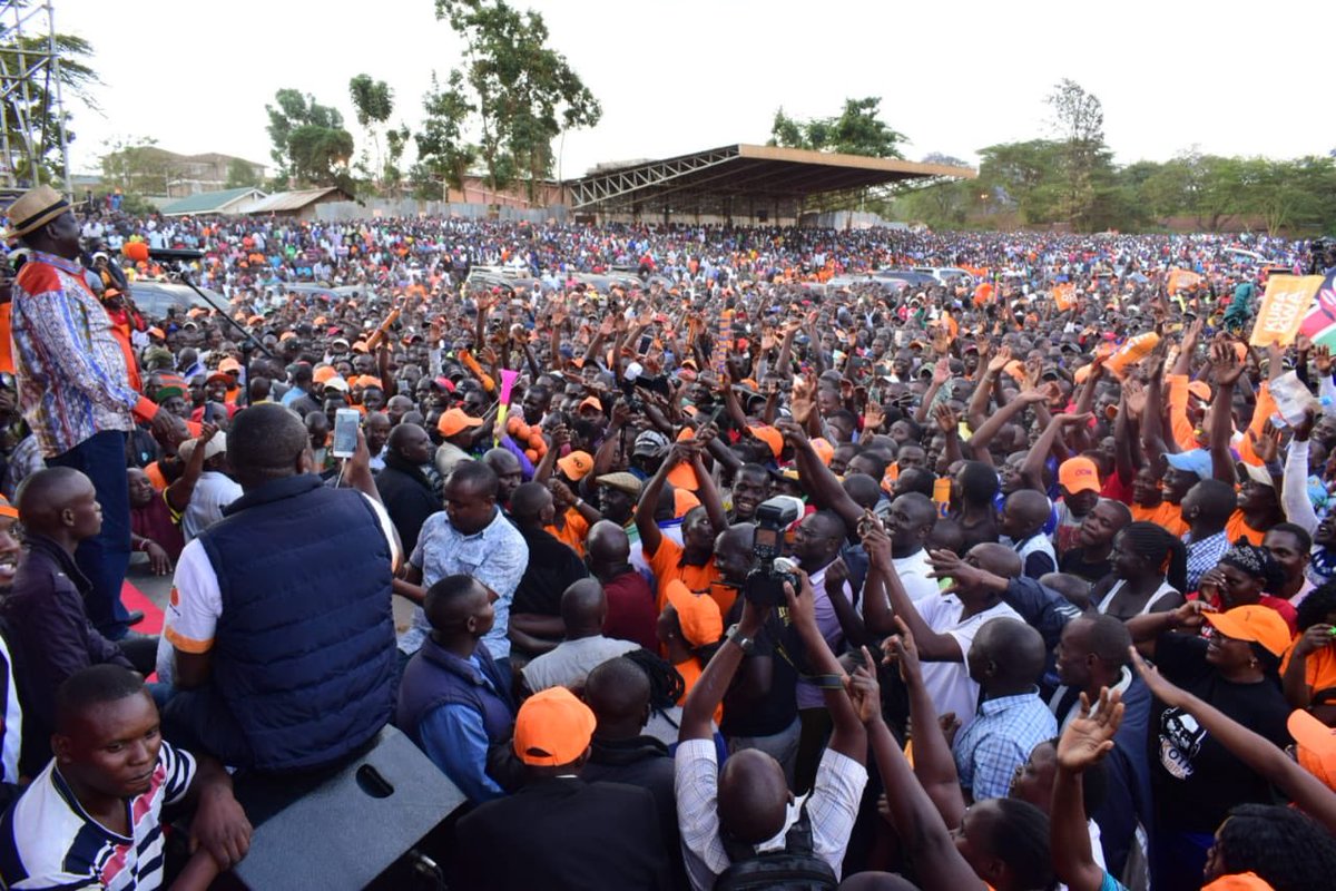JunetMohamed's tweet photo. I thank all the leaders from across the political divide; many who support us because we have the best candidate on our ticket. They all know Kibra is too important to go to gamblers and conmen! Voting for Hon. Imran Okoth is voting for continued progress! #VoteImran #VoteODM https://t.co/x2erqIhY4r