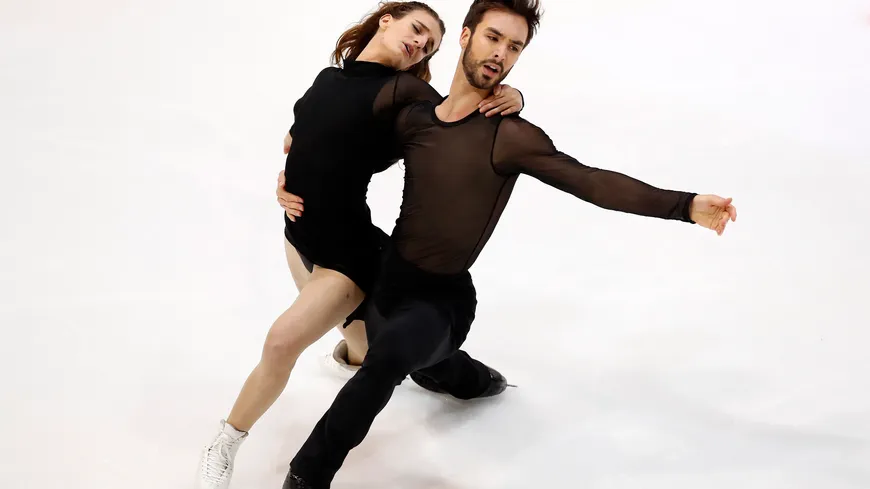 icisaintetienne's tweet photo. 💪💚 #Danse sur #glace - Le Montbrisonnais Guillaume #Cizeron et la Clermontoise Gabriella #Papadakis remportent encore les Internationaux de France à #Grenoble. #FBsport @francebleu @GuillaumeCIZ @GabriellaPks
📝 COMPTE-RENDU du weekend à lire ici. 👇
https://t.co/pKHv2sYmc3 https://t.co/TUQPd2y4jE