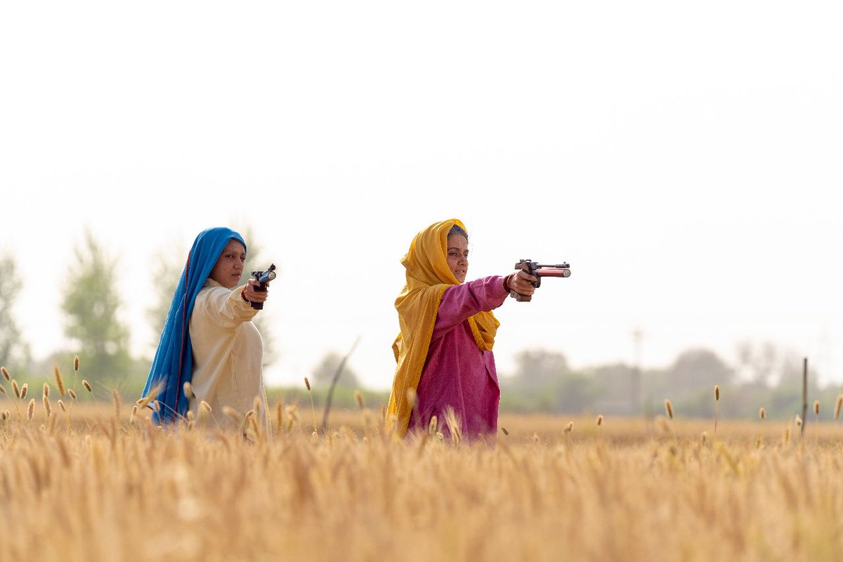 MdHusanyS's tweet photo. Saw #SaandKiAankh simple superb &amp; trust me this is the best film so far @taapsee &amp; @bhumipednekar u both rocked &amp; nailed each &amp; every scene, this type of movies made very rare &amp;   this one is just superb 👌🤘 https://t.co/v5Fvr0ap7C