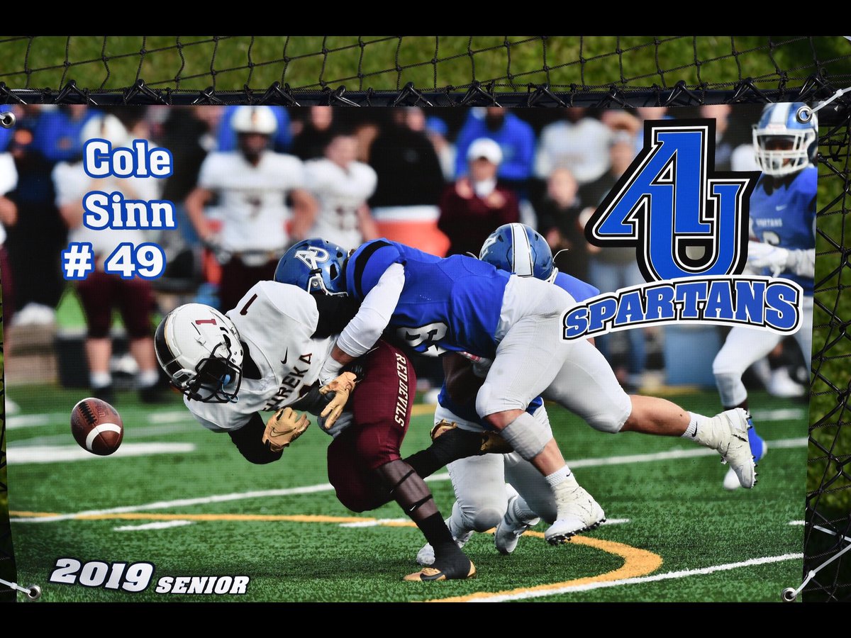 MikeSinn5's tweet photo. Cole Sinn Senior Day! Aurora 27- Benedictine 25 #gospartans #go49 https://t.co/qU9HyrtnXA
