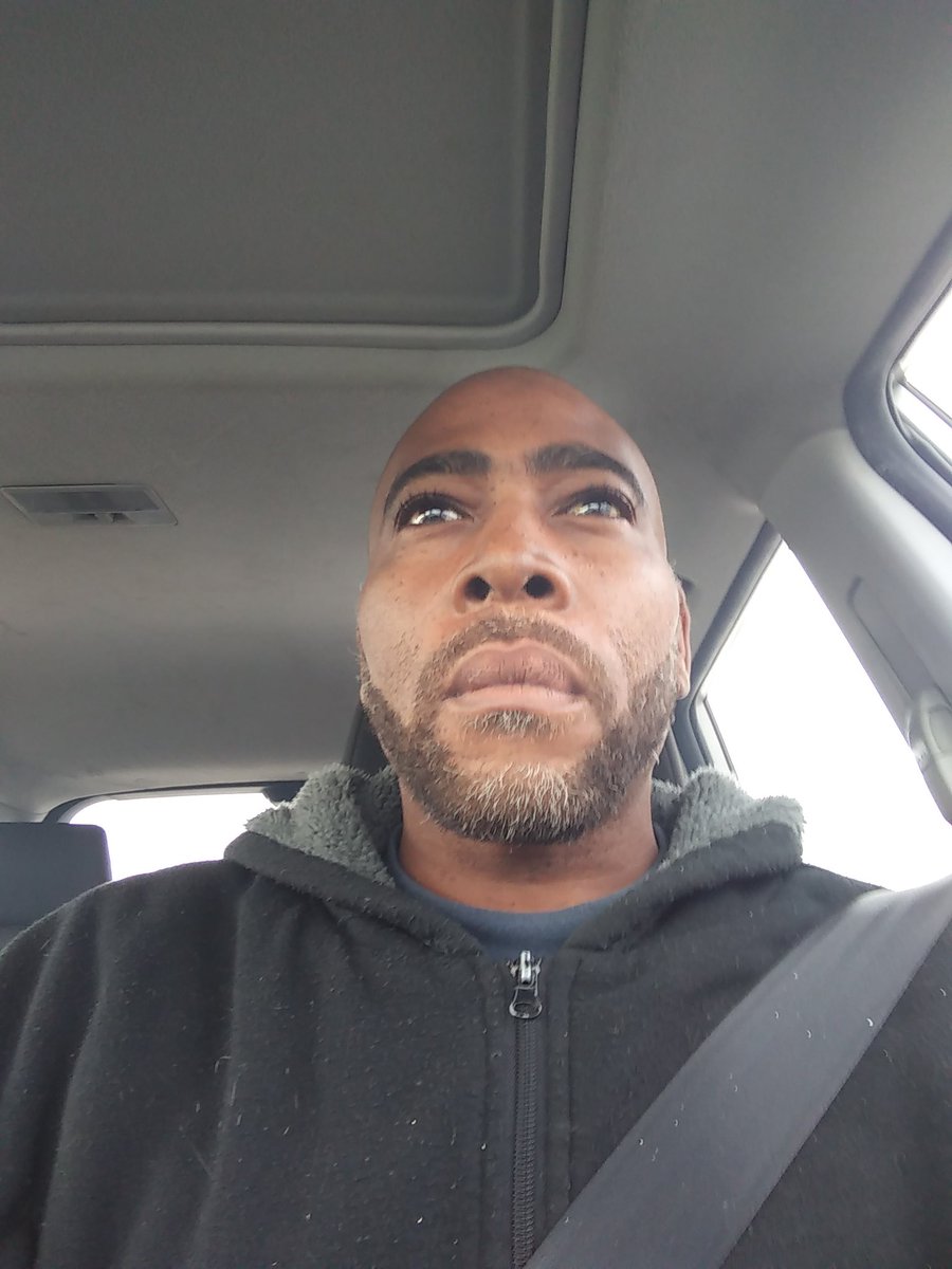 Winninman1's tweet image. Well shaved took off 20yrs guess WinninMan comimg thru today and WMK #FreestyleSunday going down today gonna start at 2pm and I'm posting links to 3 freestyles done yesteryday 2 we're for battle and 1 vs the world enjoy today roll up and grab that drink it's going down
#TheGOAT