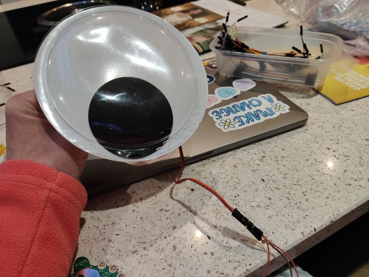 cgarside's tweet image. Eventually managed to assemble the eye tracker 👀
#makevember