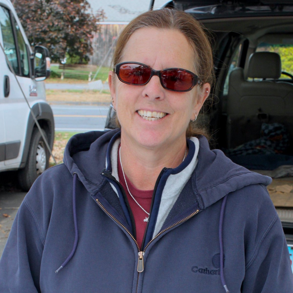 CollinsvilleFM's tweet photo. Just in case you're missing us...

Here are some pix taken by our ace photographer Colleen Burns at the last Collinsville Farmers Market of the season (Oct. 20): https://t.co/ZIthANBZ9f